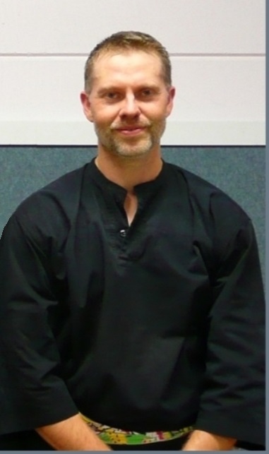 Frédéric Genon, assistant instructeur de Pencak Silat à Mouscron